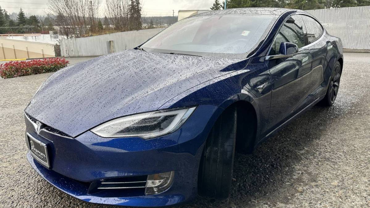 2017 Tesla Model S 5YJSA1E28HF188348