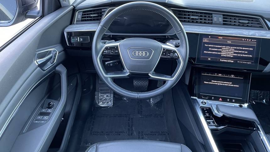 2021 Audi e-tron WA1LAAGE6MB015673