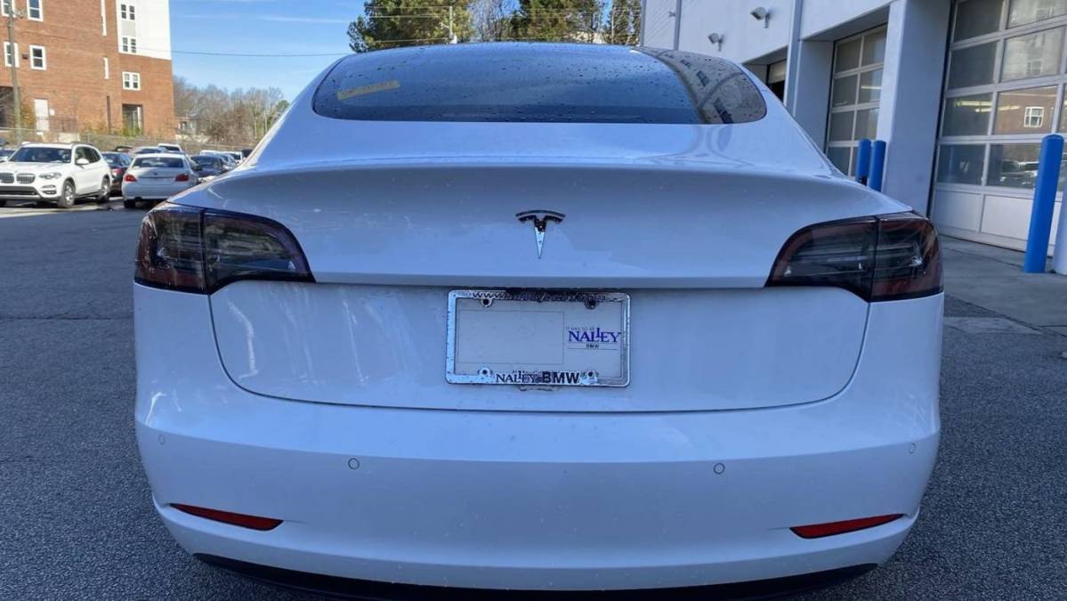 2018 Tesla Model 3 5YJ3E1EA5JF057710