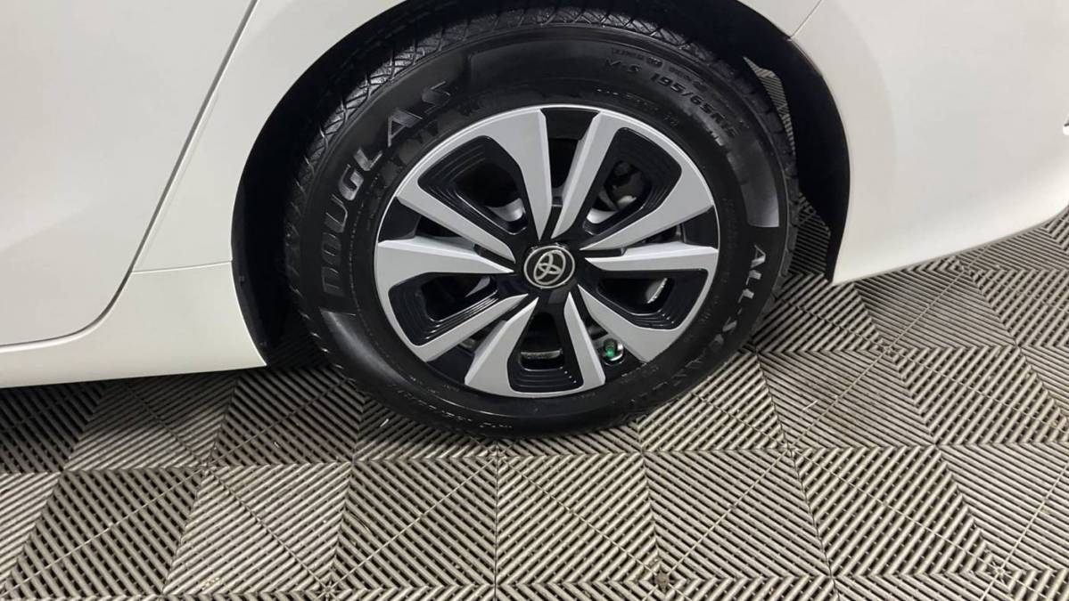 2018 Toyota Prius Prime JTDKARFP8J3073082