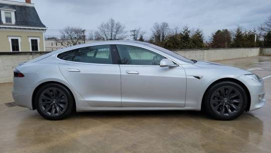 2018 Tesla Model S 5YJSA1E28JF284034