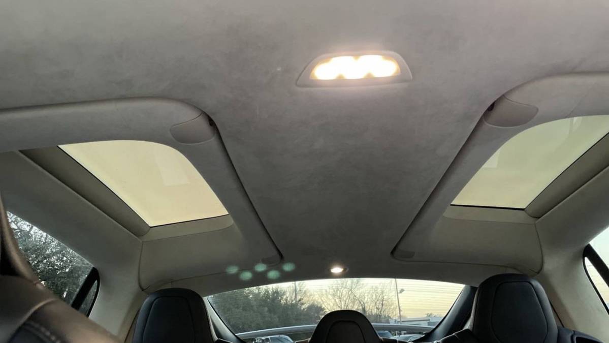 2018 Tesla Model X 5YJXCDE24JF088853