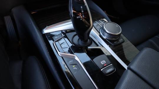 2020 BMW 5 Series WBAJA9C04LCE34104