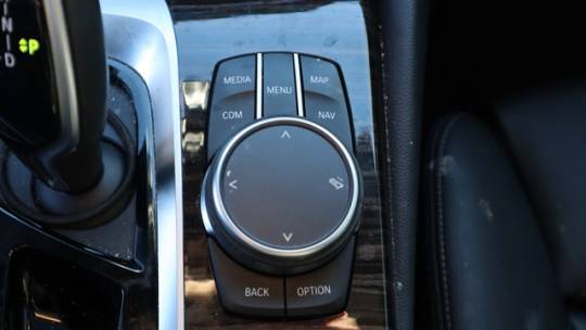 2020 BMW 5 Series WBAJA9C04LCE34104