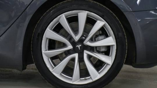 2018 Tesla Model 3 5YJ3E1EAXJF024170