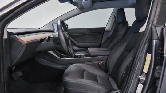 2018 Tesla Model 3 5YJ3E1EAXJF024170
