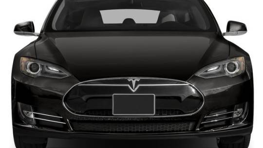 2015 Tesla Model S 5YJSA1H49FF082517