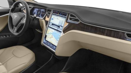 2015 Tesla Model S 5YJSA1H49FF082517