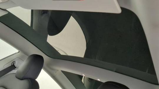 2018 Tesla Model 3 5YJ3E1EAXJF042071