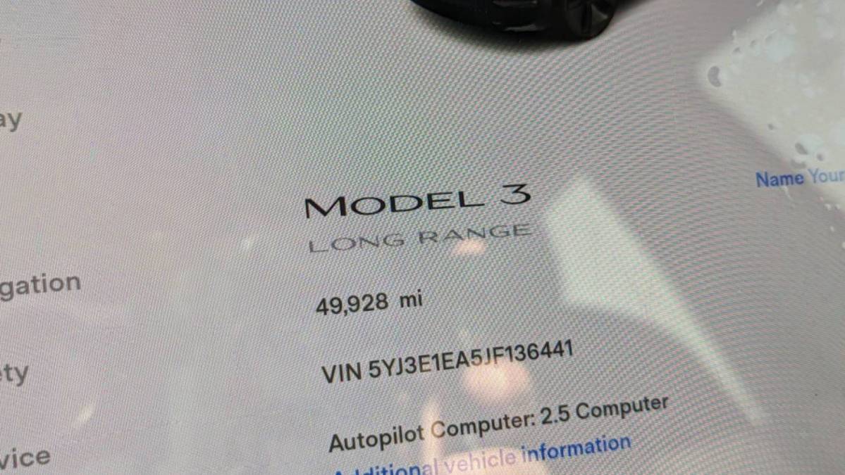 2018 Tesla Model 3 5YJ3E1EA5JF136441