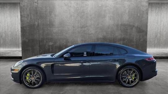 2018 Porsche Panamera WP0AE2A77JL130306