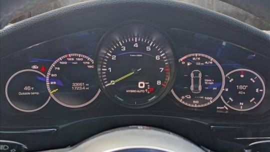 2018 Porsche Panamera WP0AE2A77JL130306