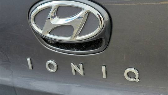 2019 Hyundai IONIQ KMHC65LD7KU159824