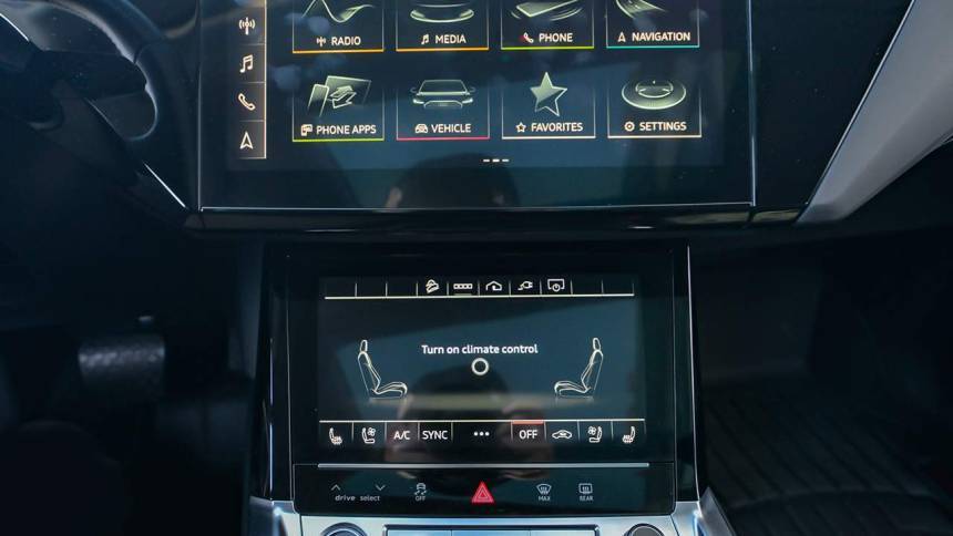2021 Audi e-tron WA1LAAGE2MB021678