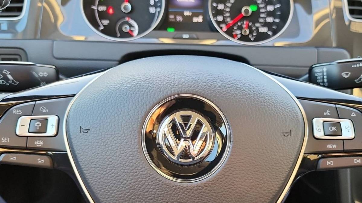 2019 Volkswagen e-Golf WVWKR7AU4KW908685