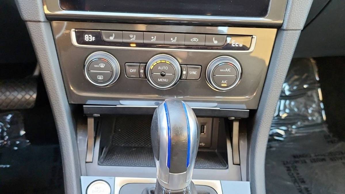 2019 Volkswagen e-Golf WVWKR7AU4KW908685
