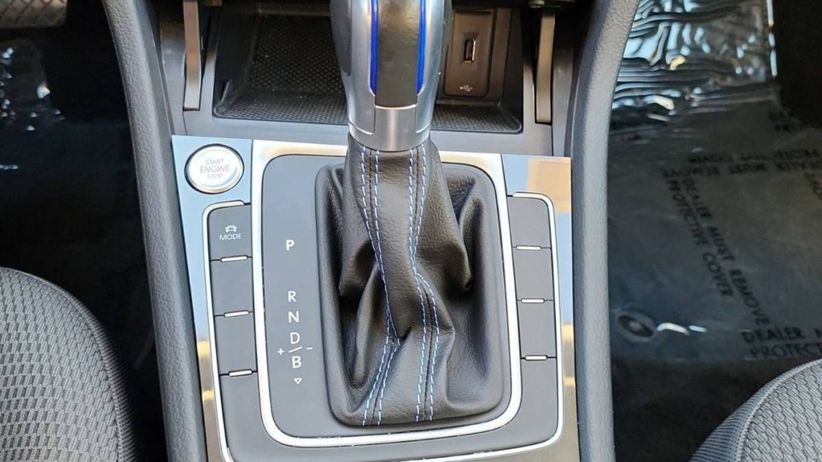 2019 Volkswagen e-Golf WVWKR7AU4KW908685