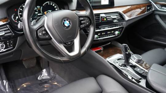 2018 BMW 5 Series WBAJB1C58JB374774