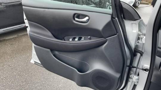 2021 Nissan LEAF 1N4AZ1CV1MC550146