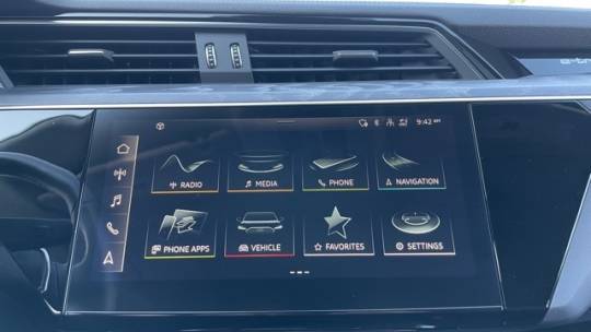 2021 Audi e-tron WA1LAAGE6MB002275