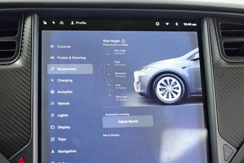 2018 Tesla Model X 5YJXCAE49JF130210