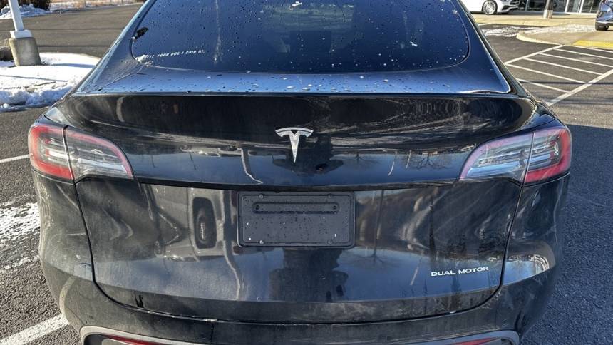 2020 Tesla Model Y 5YJYGDEE7LF057019