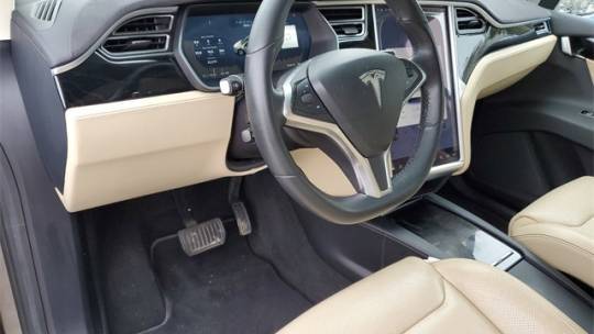 2016 Tesla Model X 5YJXCBE29GF005771