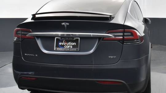 2017 Tesla Model X 5YJXCBE20HF077816