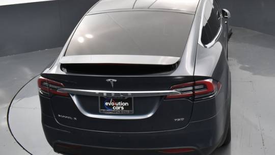 2017 Tesla Model X 5YJXCBE20HF077816
