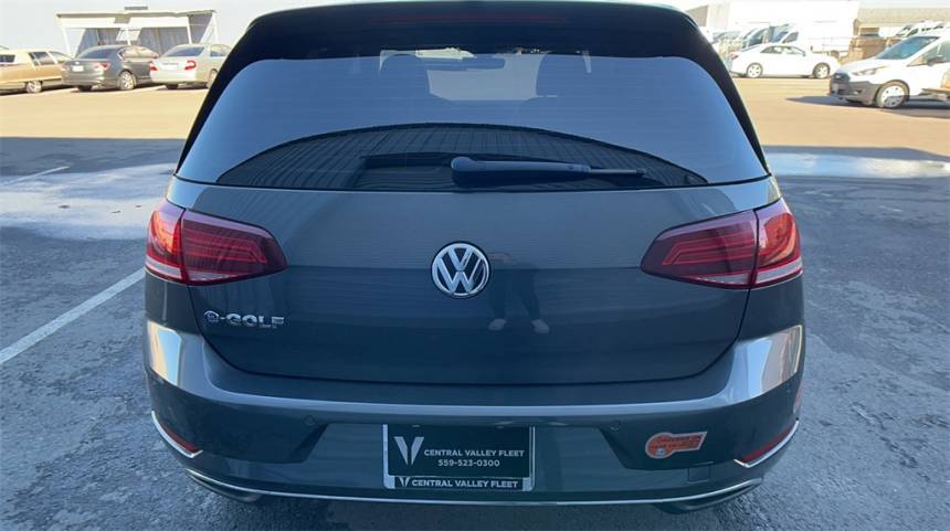2019 Volkswagen e-Golf WVWPR7AU1KW916040