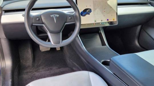 2020 Tesla Model 3 5YJ3E1EB7LF668429