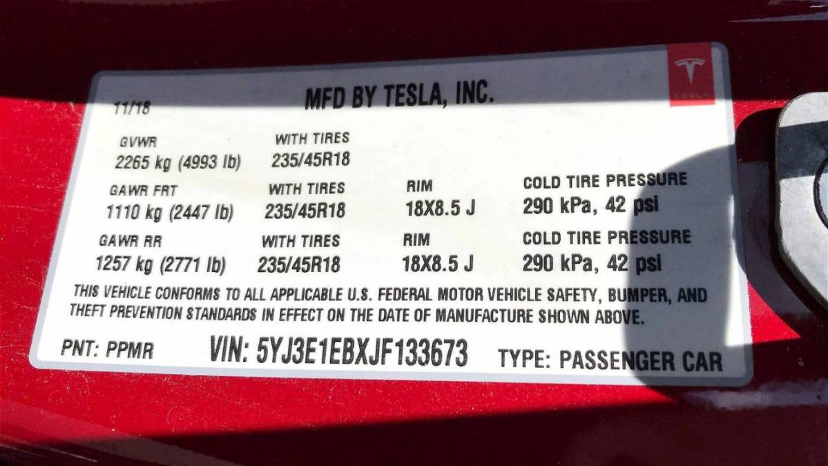 2018 Tesla Model 3 5YJ3E1EBXJF133673