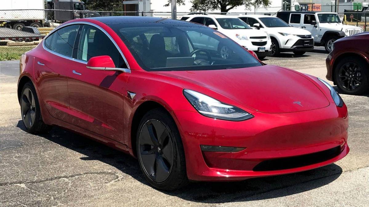 2018 Tesla Model 3 5YJ3E1EBXJF133673