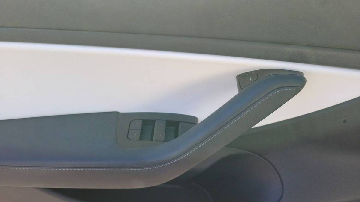 2018 Tesla Model 3 5YJ3E1EB8JF170706