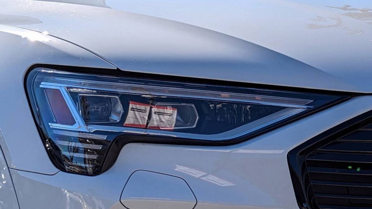 2021 Audi e-tron WA12AAGEXMB006065