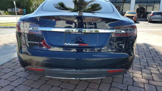 2014 Tesla Model S 5YJSA1H10EFP51326
