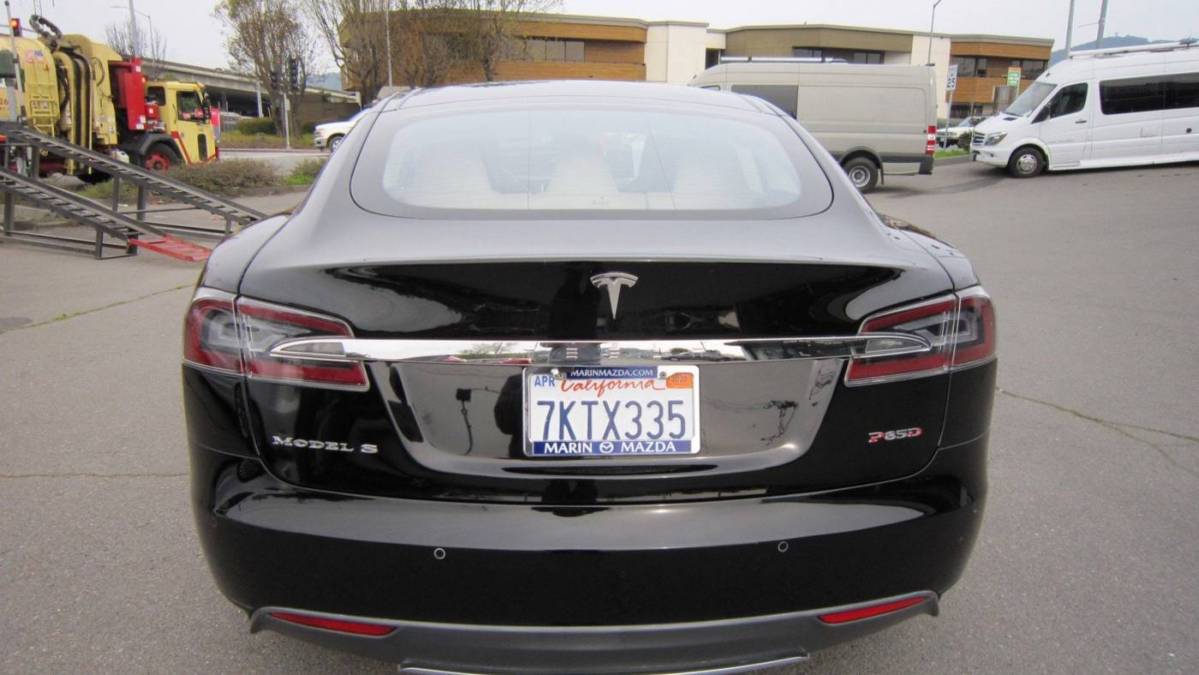 2015 Tesla Model S 5YJSA1H23FFP79549