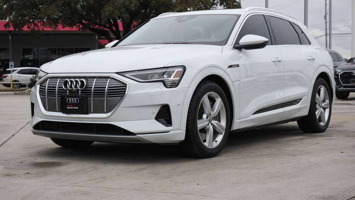 2019 Audi e-tron WA1LAAGE4KB024885