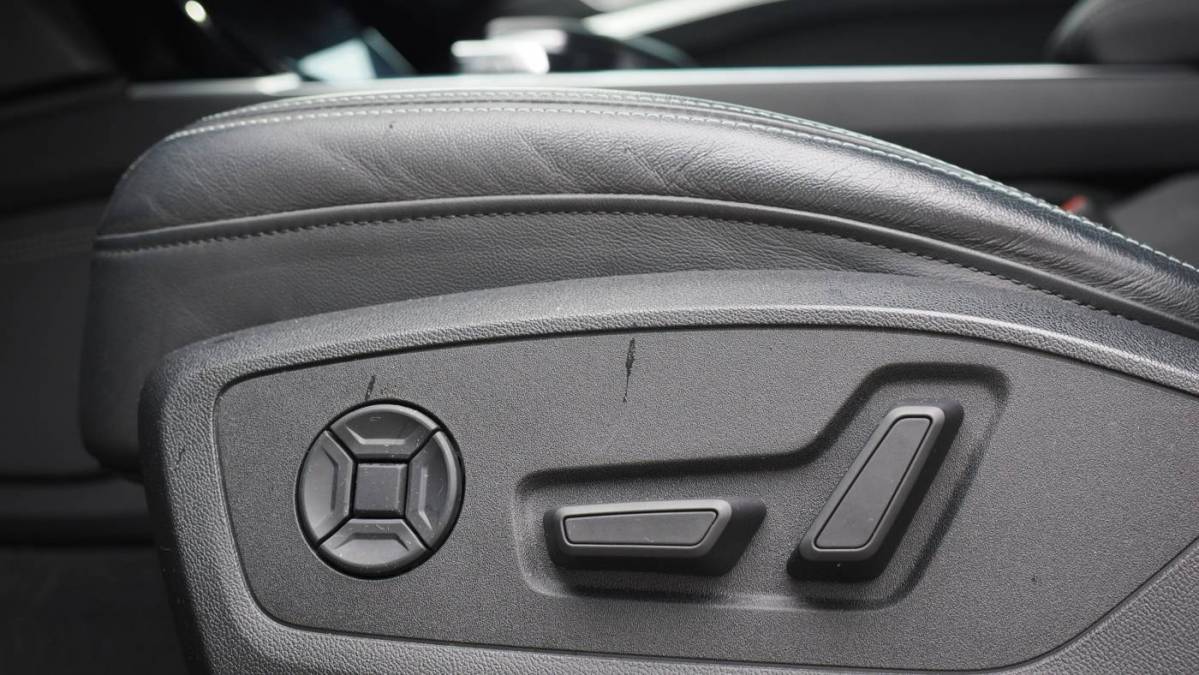 2019 Audi e-tron WA1LAAGE4KB024885