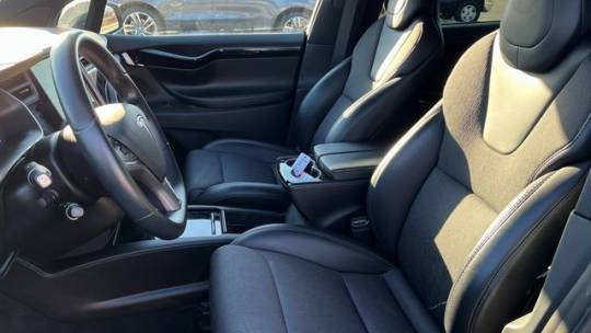 2018 Tesla Model X 5YJXCAE22JF114011