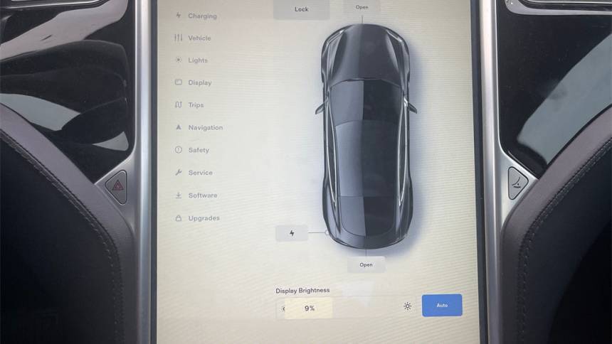 2013 Tesla Model S 5YJSA1DN4DFP13427
