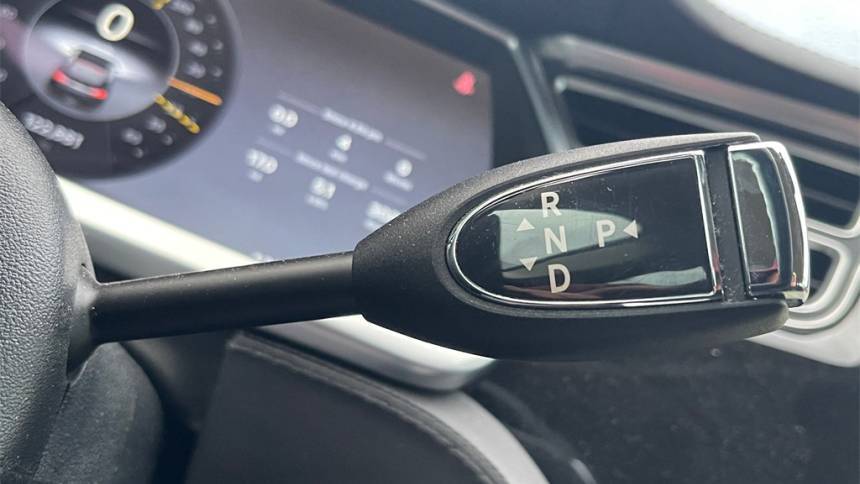 2013 Tesla Model S 5YJSA1DN4DFP13427