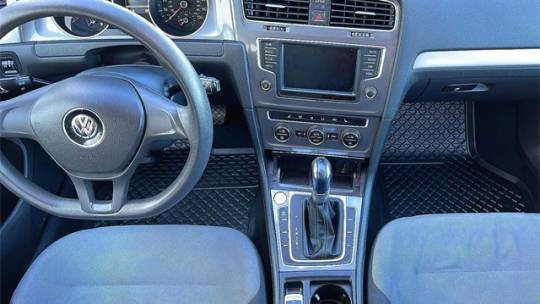 2016 Volkswagen e-Golf WVWKP7AUXGW902810