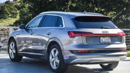 2019 Audi e-tron WA1LAAGE0KB014175