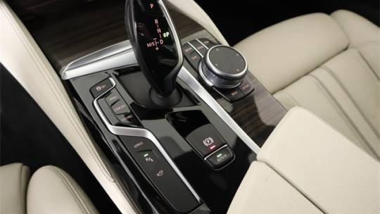 2019 BMW 5 Series WBAJA9C55KB398579