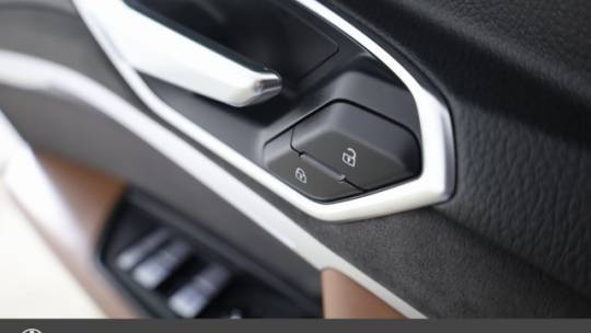 2019 Audi e-tron WA1VAAGE9KB008013