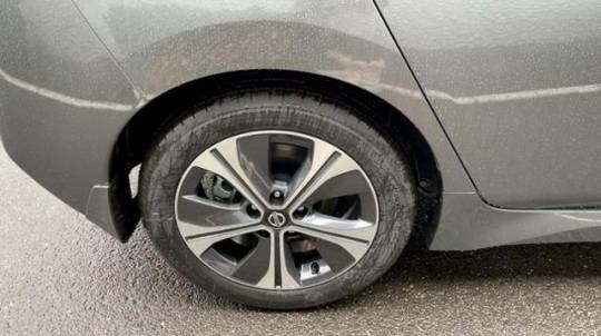 2021 Nissan LEAF 1N4AZ1CV1MC550972