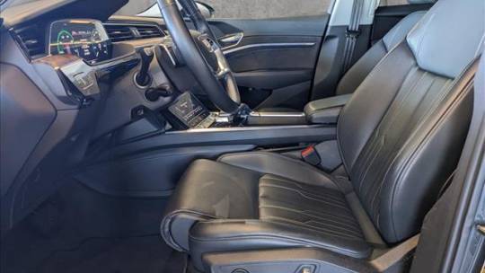 2019 Audi e-tron WA1VAAGE6KB021558