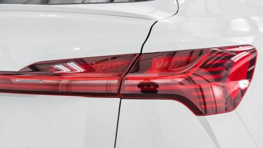 2021 Audi e-tron WA13AAGE4MB008172