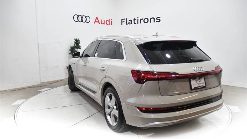 2019 Audi e-tron WA1VABGEXKB014831